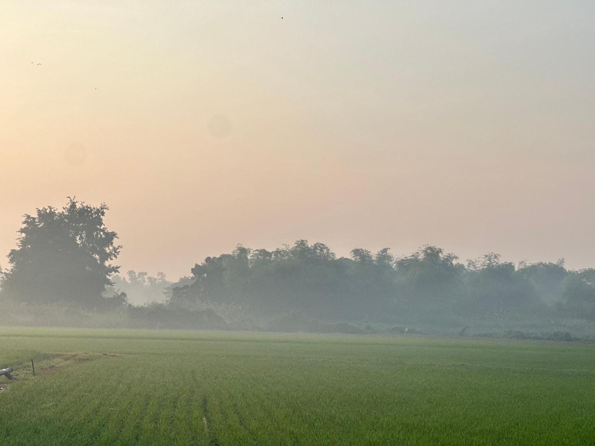 Ban Suweena Uthai Thani Zewnętrze zdjęcie
